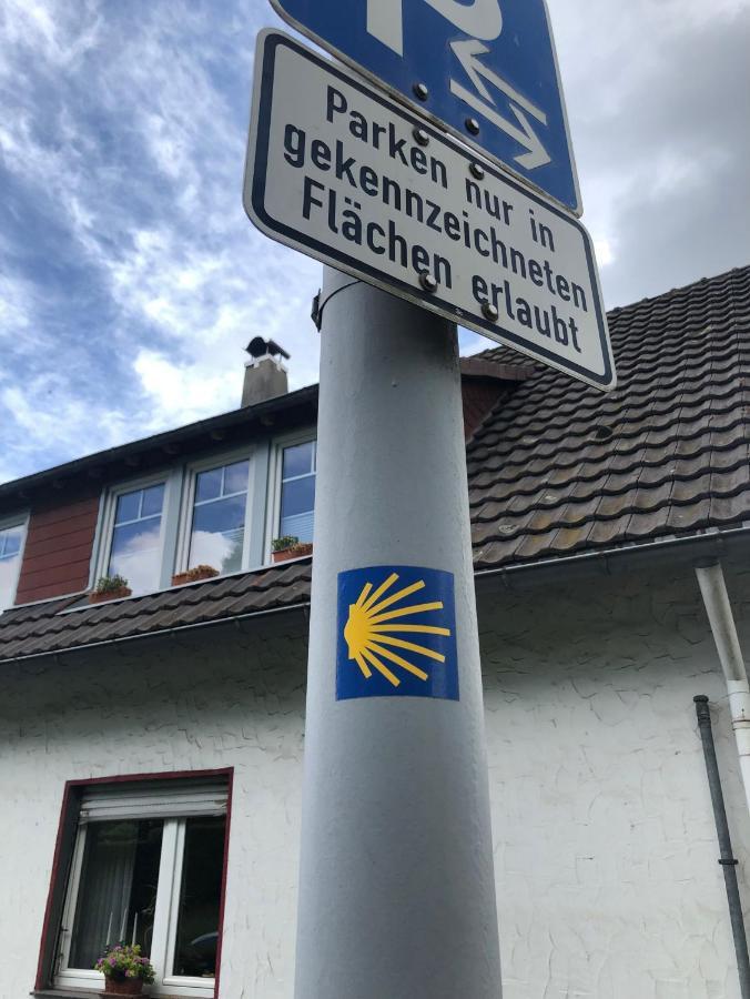 Limburger Mika Zimmer & Garten & P & E-Ladestation Limburg an der Lahn Buitenkant foto
